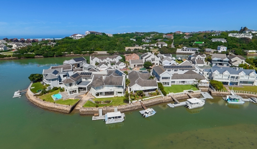 7 Bedroom Property for Sale in Royal Alfred Marina Eastern Cape